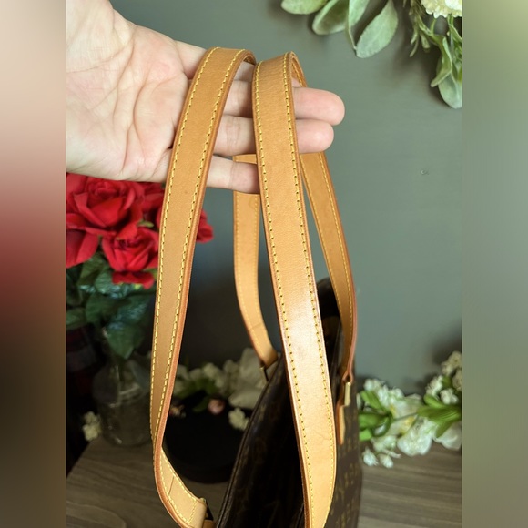 Louis Vuitton Luco Monogram Shoulder Bag - Picture 4 of 10